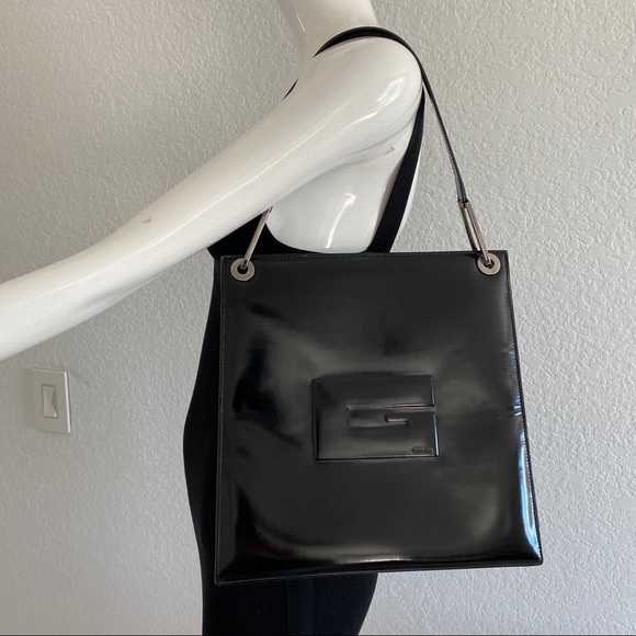 Gucci black leather G logo tote - Picture 9 of 15